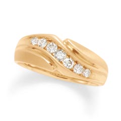 Radiate the exquisite. Men's 1/2 CT. T.W. diamond band is set in 14K yellow gold and has 7 round diamonds in a channel setting. (Diamond carat weights (CT.) represent the approximate total weight (T.W.) of all diamonds in each setting unless noted.)  